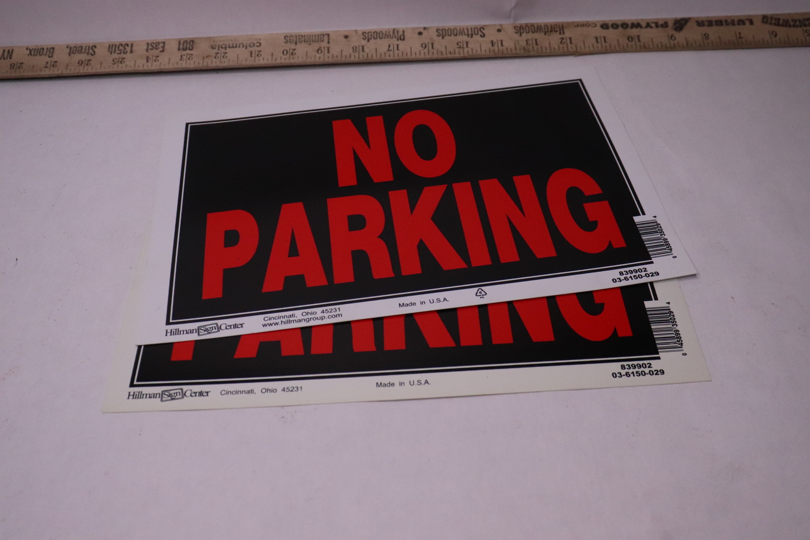 (2-Pk) Hillman No Parking Sign Plastic 8″ x 12″ 839902
