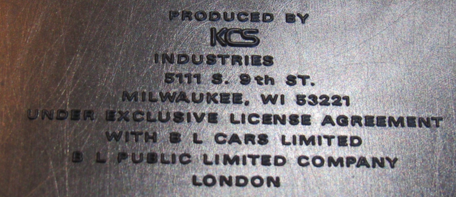 MG car models KCS Industries Inc. Milwaukee 4 plastic sign LOT 5.5″ by 11″ rare