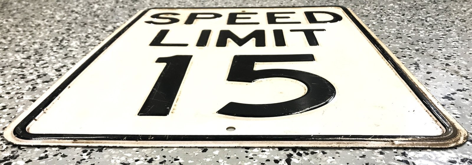 Unbranded Speed Limit 15 Steel Sign 24″ x 18″ x 2″ USED