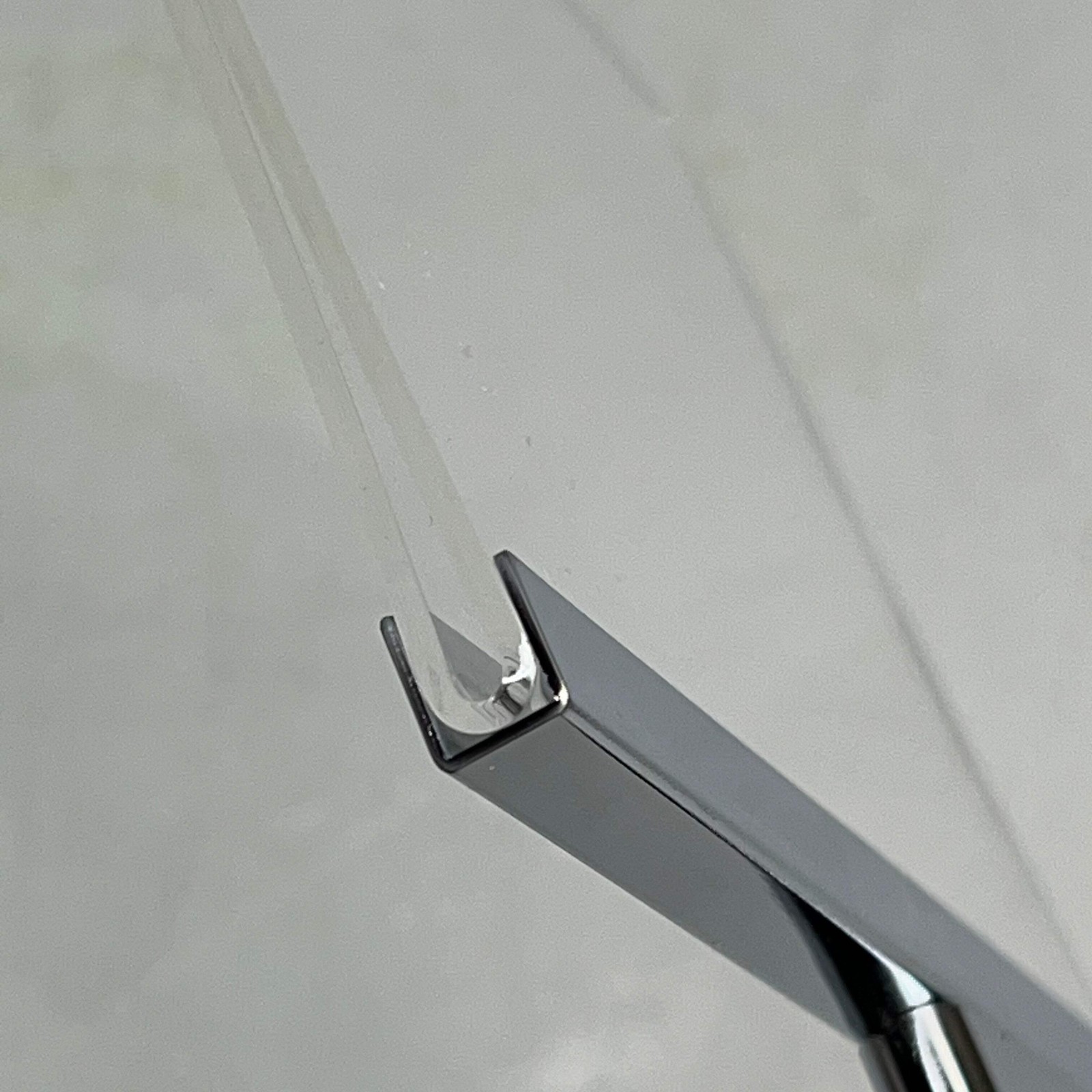 (10 PACK) Acrylic Merchandise Sign Holder W/ Rack Clamp 7″ x 5.5″ Chrome/Clear