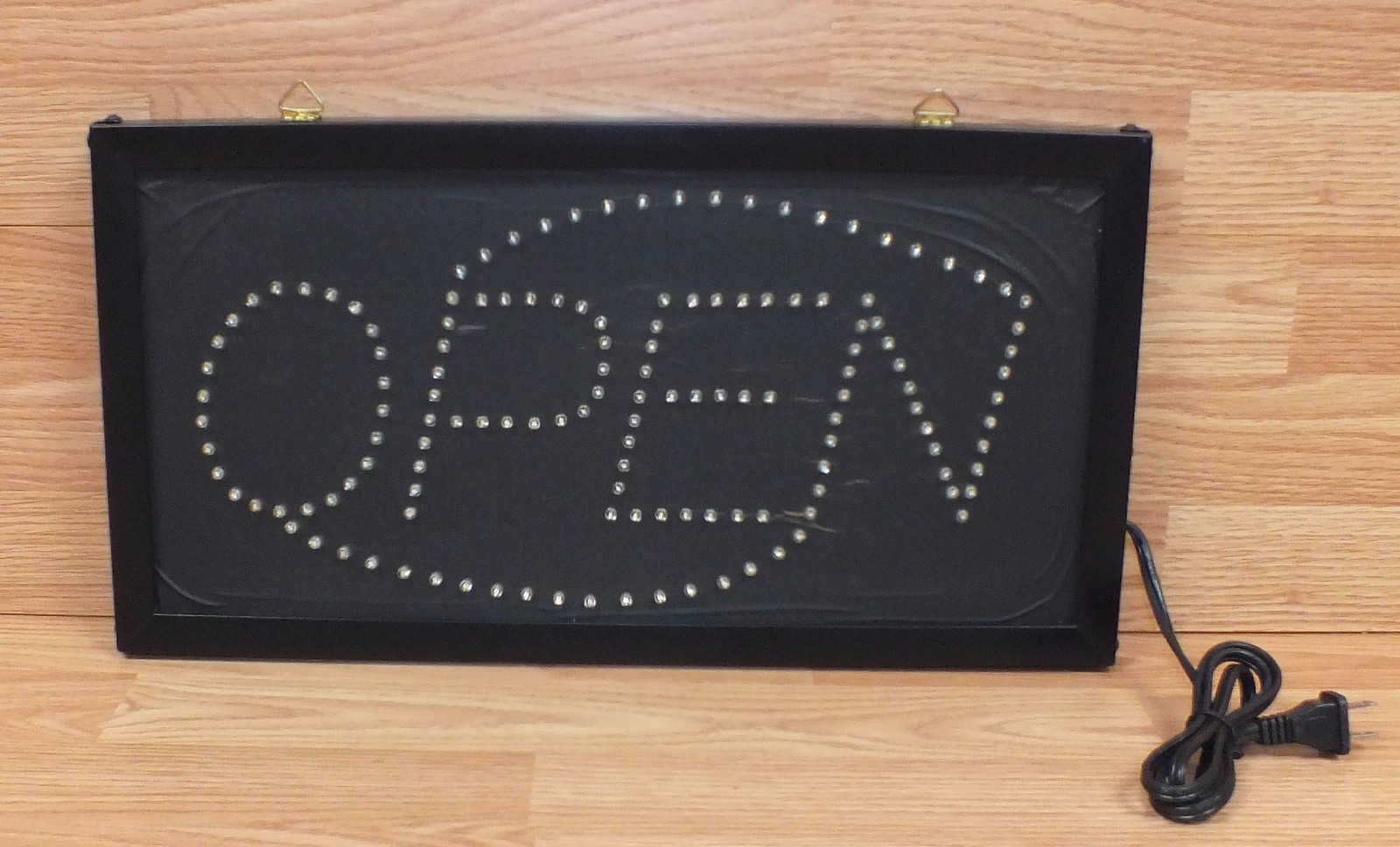 Unbranded 18.5″ x 9.75″ (inch) Black Multi Setting LED Light up Business Sign