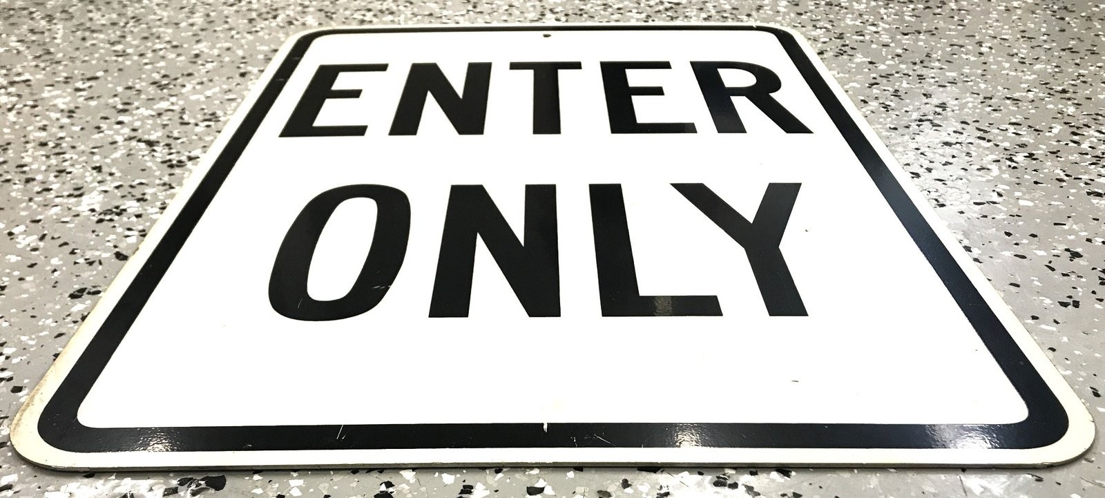 Unbranded Enter Only Aluminum Sign 24″ x 18″ x 2″ USED