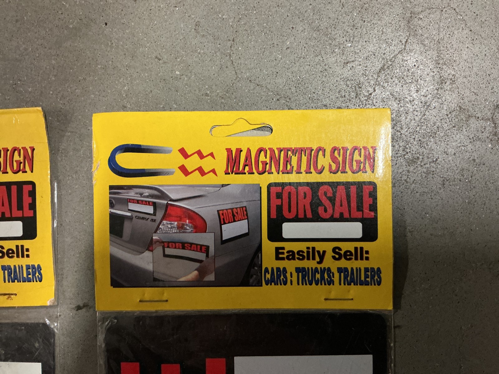 2 Magnetic Flexible “For Sale” Signs 14” X 5”