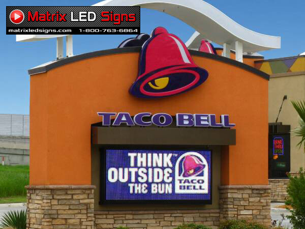 LED Sign Outdoor Full Color One Sided LED Programmable Message Digital Sign 6mm