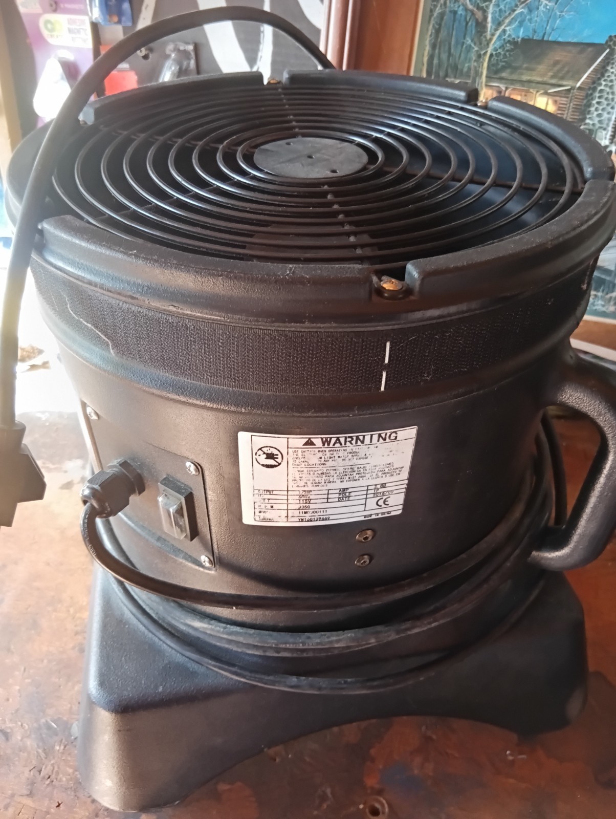 1/2 HP 12 in Diameter Vertical Advertisement Tube Man Inflatable Blower Fan