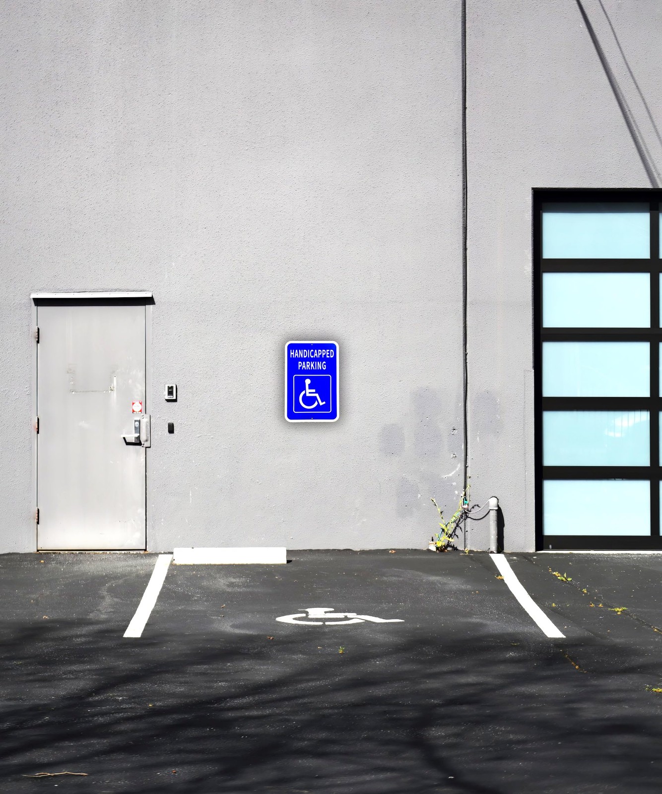 12×18 Inch .040 Aluminum Handicap ADA Parking Sign UV Weatherproof 4 PCS