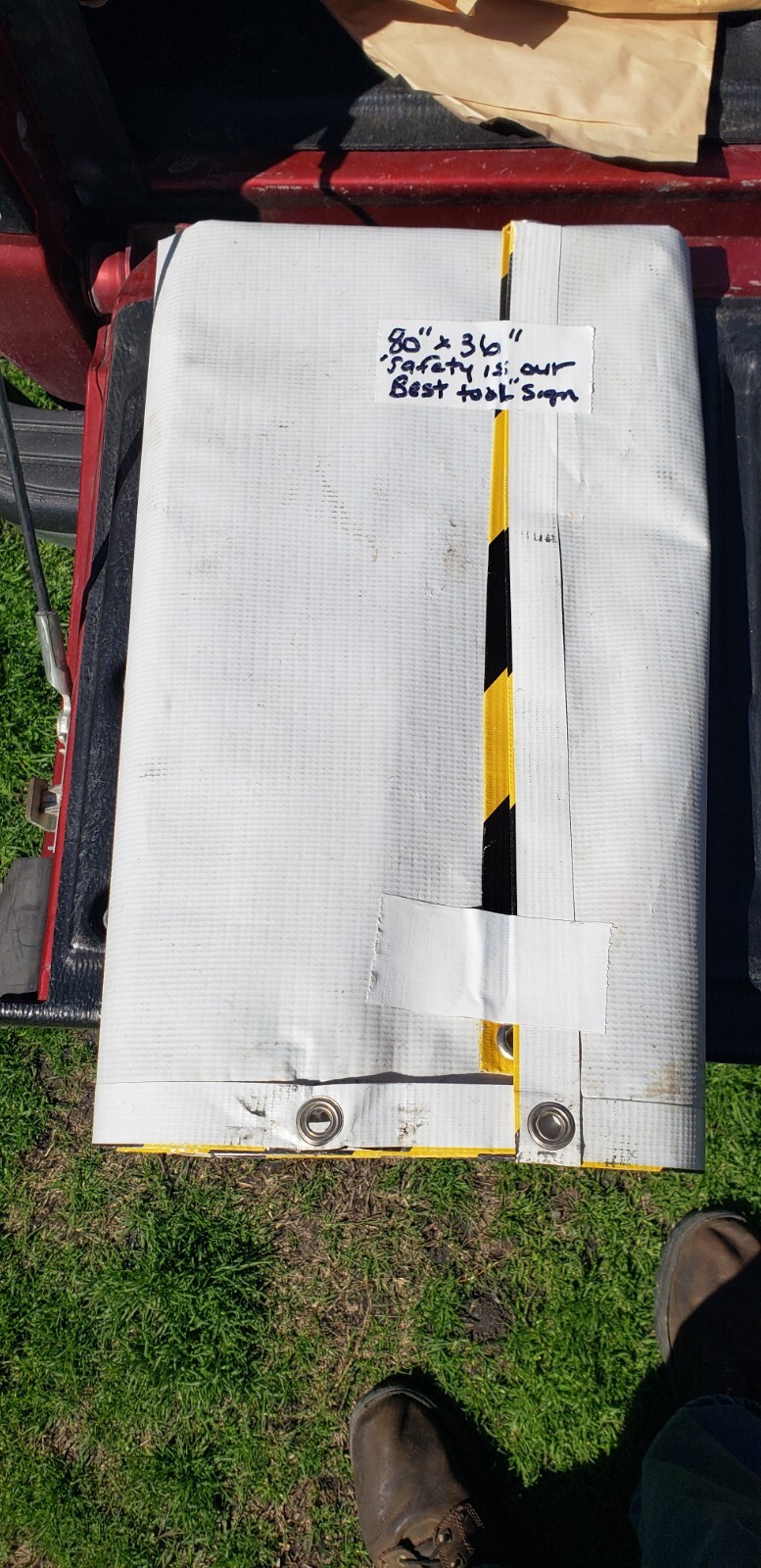 Horizontal Safety Banner – Heavy duty reinf. vinyl mesh: Safety is Our Best Tool
