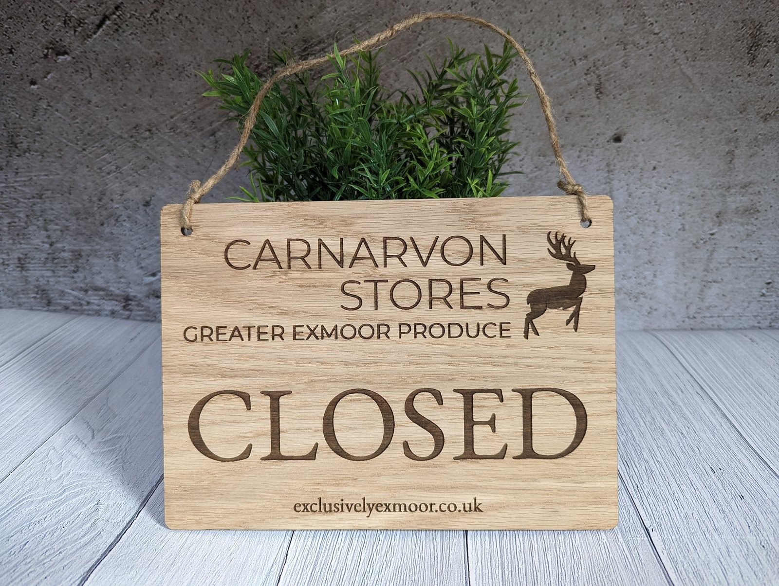 Personalised Wooden Open and Closed Sign for Business – Eco-friendly – 2 Sided